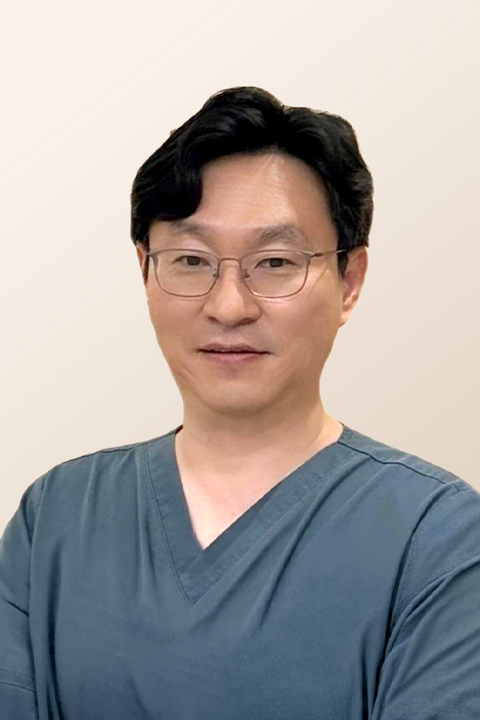 송윤상 에디터 이미지